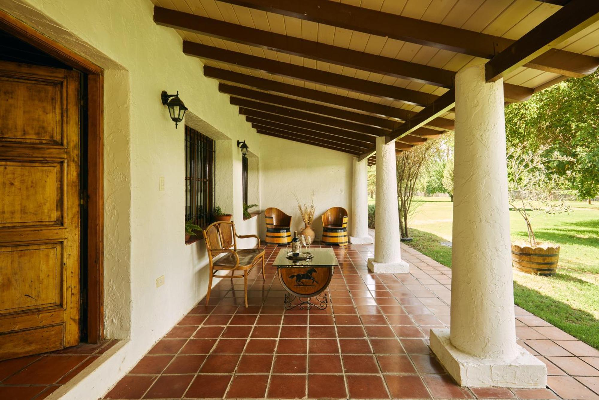 Posada La Celia Эухенио-Бустос Экстерьер фото
